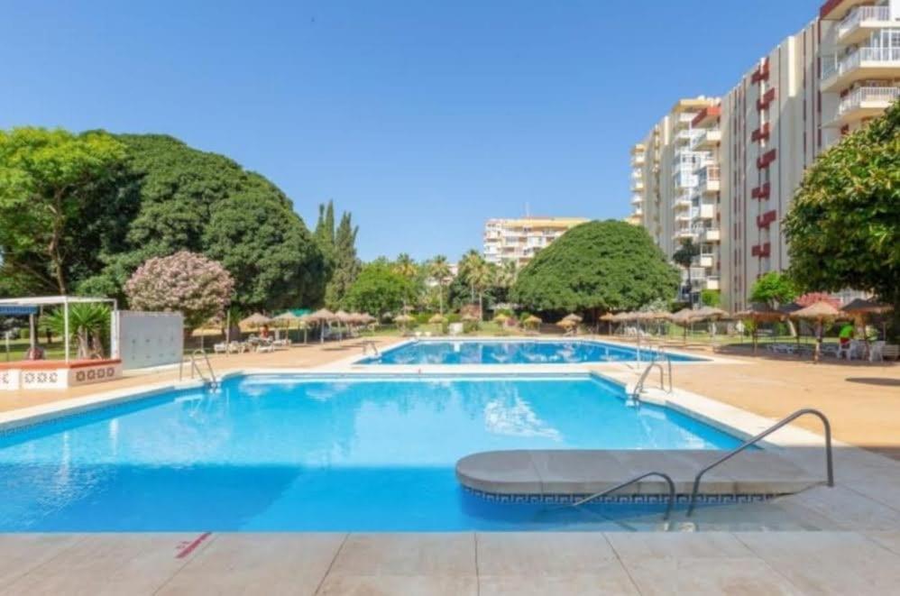 Malabiz Home Piscina Terraza Con Vistas Y Playa Benalmádena Extérieur photo